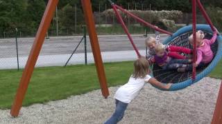 Herbstimpressionen und Lied  MINIS  Kinderkrippe Bad Waltersdorf [upl. by Topper]