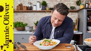 3 Minute Tomato Pasta Sauce  Jamie Oliver amp Davina McCall [upl. by Bran]