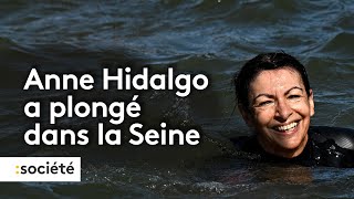 Anne Hidalgo tient sa promesse et plonge dans la Seine en compagnie de Tony Estanguet [upl. by Lesnah]