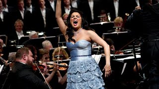 Starsopranistin Anna Netrebko eröffnet Wiener Opernball 2019 [upl. by Donelu]