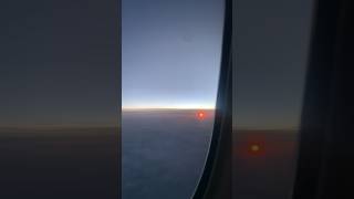 Volando con Qatar Airways amanecer [upl. by Zebedee358]