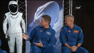 NASA benennt Astronauten für Testflüge [upl. by Greenlee827]