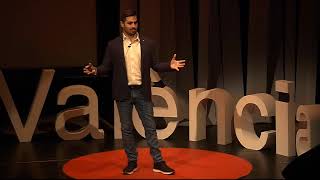 El poder de los pensamientos  Víctor Rodrigo  TEDxUPValència [upl. by Raine798]