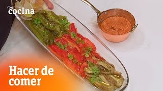 Cómo hacer Escalivada con salsa romesco  Hacer de comer  RTVE Cocina [upl. by Docila434]