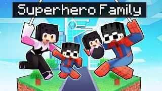 Having a SUPERHERO FAMILY in Minecraft [upl. by Robby]