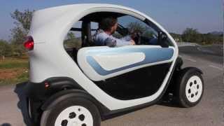 Renault Twizy test  Christian Grau tester Renault Twizy [upl. by Nylirek51]