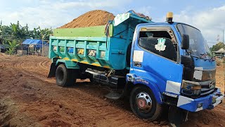 Mobil Jomplang pengangkut tanah timbunan full membukit ‎trukmuattanah47official [upl. by Adnoluy]