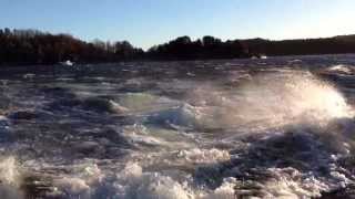 Boston Whaler Outrage 19 in winds gusting up to 40 knots [upl. by Mateo]