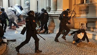 Serbian police fire tear gas at protesters threatening to storm city hall [upl. by Andras]