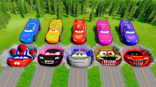 CARS Lightning McQueen Transforming Drift Race Track Takara Tomy Disney Pixar Cars 2 Toys [upl. by Huoh]