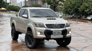 HILUX 2012 SRV COM PNEU 285 ESCAPE DIRETO [upl. by Madanhoj]