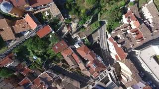 Film aérien par drone de travaux acrobatiques sur falaises [upl. by Ishmael140]