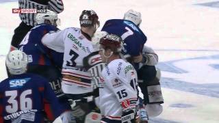 Eisbären Berlin vs Adler Mannheim Mini Brawl [upl. by Cross930]