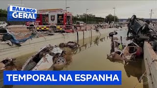 Pior desastre climático em 50 anos atinge Valência Espanha [upl. by Acirderf]