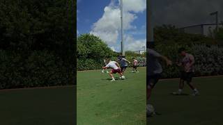 PRO PLAYER VS FREESTYLER UBF 1v1  Can he use tricks in the game  football sports skills 1v1 [upl. by Kemp626]