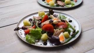 Salade Niçoise met gerookte makreel [upl. by Robbie164]