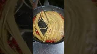 SPAGHETTI CZOSNEK OLIWA CHILL SPAGHETTI AGLIO OLIO E PEPERONCINO JAK ZROBIĆ [upl. by Wilek]