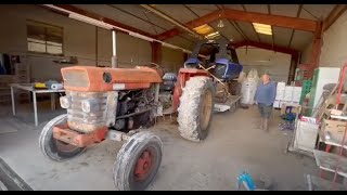 Quand un robot VitiBot Bakus est convoyé par un Massey Ferguson 178 [upl. by Airdnalahs]