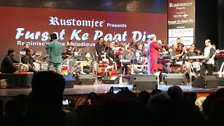 Aye zindagi gale laga le  Suresh Wadkar Live [upl. by Stearne195]