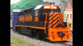 Ho Scale Wheeling amp Lake Erie Local Atlas GP40 LokSound [upl. by Lincoln]