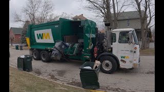 WM 107335 Autocar McNeilus Side Loader Recycling Truck Ex  Advanced Disposal [upl. by Mya896]