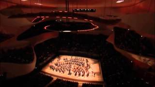 Ludwig van Beethoven Symphony No 5 Gustavo Dudamel HD [upl. by Molloy]