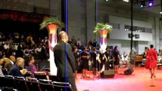 YAnna CrawleyGrandmas Hands 2009 COGIC Holy Convocation [upl. by Chaffin]