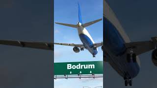 Check this out Airplane Landing Bodrume  162 [upl. by Hopper]