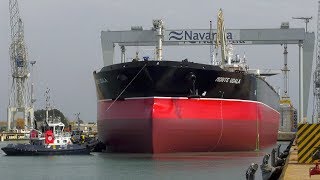 NAVANTIA Puerto Real Puesta a flote del petrolero SUEZMAX ‘Monte Udala’ [upl. by Rockie]