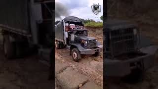 Camioneros por TROCHAS DE COLOMBIA  TrocherosTrucks [upl. by Roda]