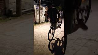 How to Rolling Stoppie in Cycle Tutorial 20 second  Subscribe For More shortscyclestuntwheelie [upl. by Noside39]