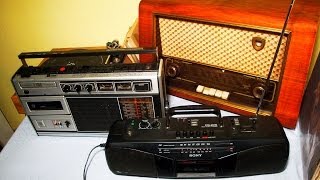 Old Radios as Smartphone Docking Stations  Tube Radios [upl. by Hgielhsa]