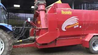 Tomahawk 1010 Bale Shredder Silage Feeder [upl. by Ramberg]