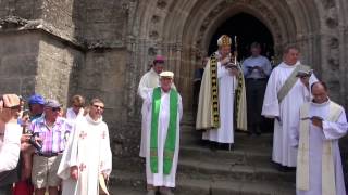 Locronan La seconde grande Troménie 2013 Le départ [upl. by Block]