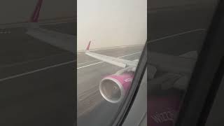 WIZZ AIR HAZY LANDING ABU DHABI 🇦🇪 wizzair emirates airbus aviation [upl. by Eirotal]