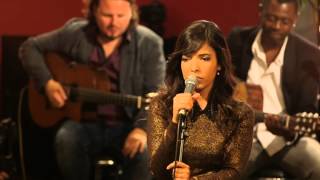 Indila  Tourner dans le vide Live  Paris [upl. by Caneghem]