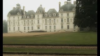 MOULINSART  Découvrez le somptueux intérieur du Château de Cheverny [upl. by Fasta]