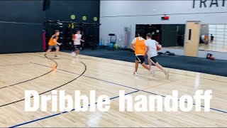 How to dribbling hand off [upl. by Hoashis]