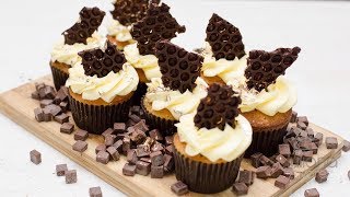 Cupcake de banano y chocolate [upl. by Enellek]