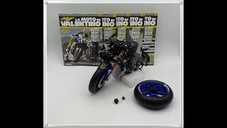 Valentino Rossi dal N 70 al N 74 video montaggio Yamaha YZR M1 ammortizzatore di sterzo ruota poster [upl. by Laucsap832]