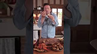 Perfekte HasselbackKartoffeln für Weihnachten  Jamie Oliver auf Deutsch [upl. by Haelem785]