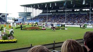 CHIO Aachen 2011  Jagdspringprüfung über Gräben und Wälle  Holger Wulschner [upl. by Ssitnerp200]