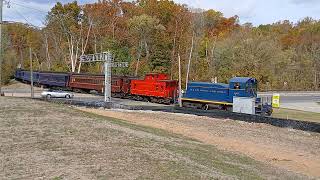 FALL COLORS WITH WampW 8408 AND 58 AT LANCASTER PIKE [upl. by Lahcim]