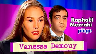 Vanessa Demouy est fan de OuiOui   Les interviews de Raphael Mezrahi [upl. by Noswad785]