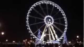 La Grande Roue toute illuminée Place de la Concorde à Paris en 2013 [upl. by Noryak]