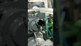 Tata track BS4 Bosch High pressure pump on machine testing [upl. by Aehc]