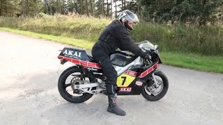 Tzr 250 3ma finished Barry sheene Akai project with JL Exhausts nice sound [upl. by Akemahs]