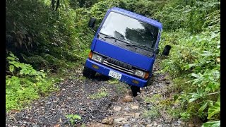 トラックは林道の先の現場に行けるのか？ キャンター4wd オフロード Mitsubishi Canter FG337BD 4x4 offroad [upl. by Hadnama]