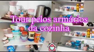 TOUR NOS ARMÁRIOS MINIMALISTA e PEQUENO MOSTREI TUDO [upl. by Notsecnirp]