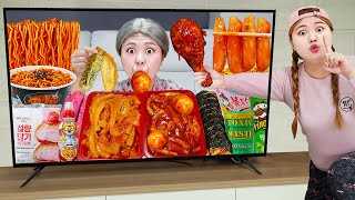 ASMR MUKBANG SPICY CHEESE TEOKBOKKI Convenience Store by HIU 하이유 [upl. by Robinett332]